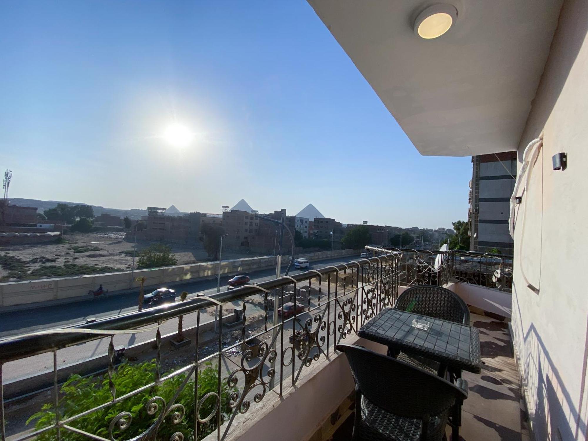 Young Pharaoh View Inn القاهرة المظهر الخارجي الصورة